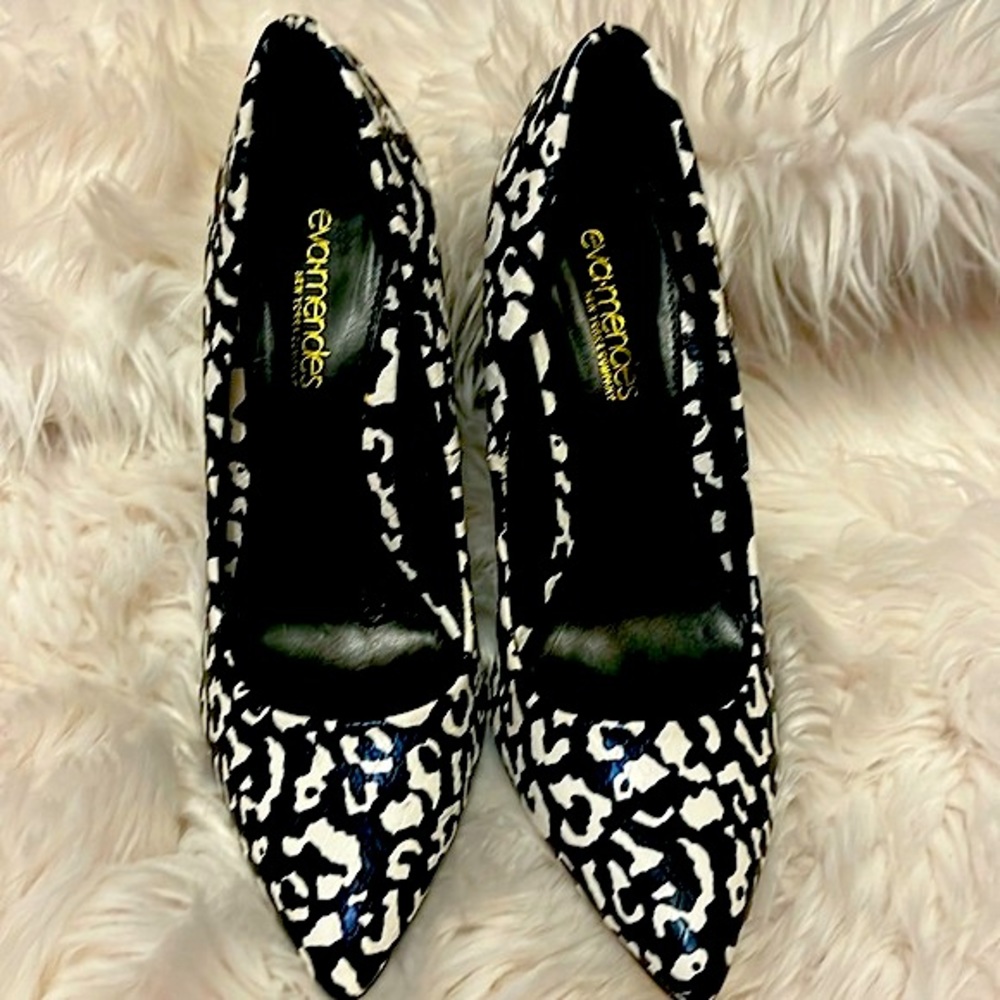 New York & Company Eva Mendes Pump